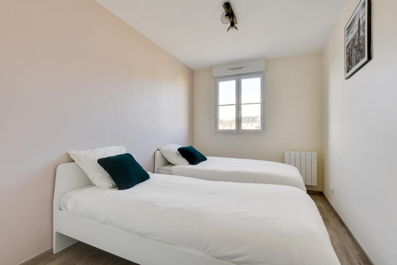 Appart Cosy Quartier Calme Hyper Centre Parking Apartment มานี-เลอ-องเกรอ ภายนอก รูปภาพ